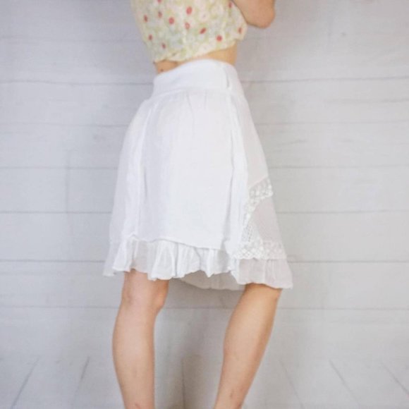 🍓FAIRYCORE WHITE LACE RUFFLE SKIRT🍓 - Picture 4 of 4
